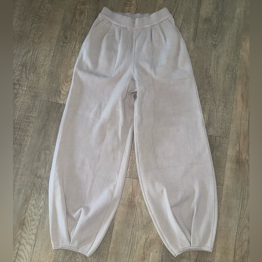 80% Cotton Grey‎ Parachute Sweatpants Size Small NWOT - Picture 2 of 5